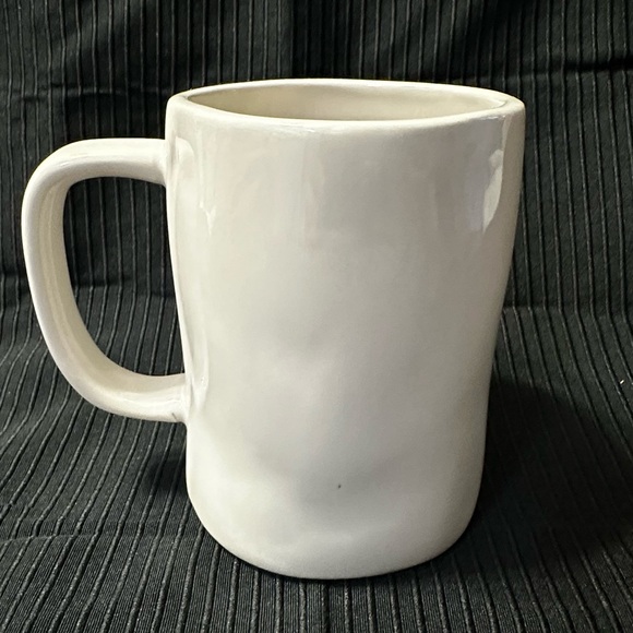 Rae Dunn Magenta. White Ceramic 'Mom To Be' Mug - Picture 3 of 6